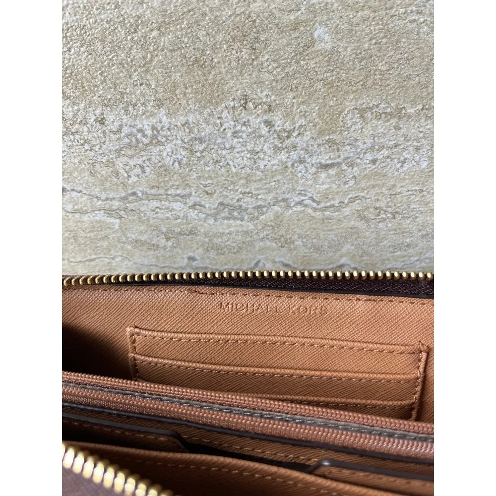Michael Kors Wristlet Wallet Womens One Size Brown Signature Logo Zip Around